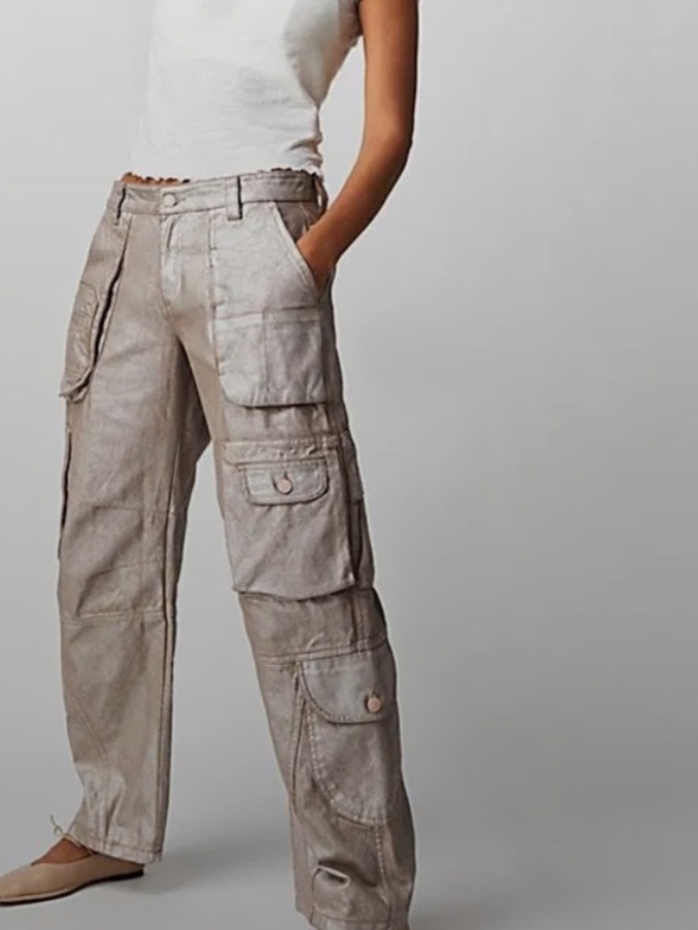 FREE PEOPLE LAP OF LUXURY METALLIC CARGO PANTS CHAMPAGNE TOAST SIZE 26